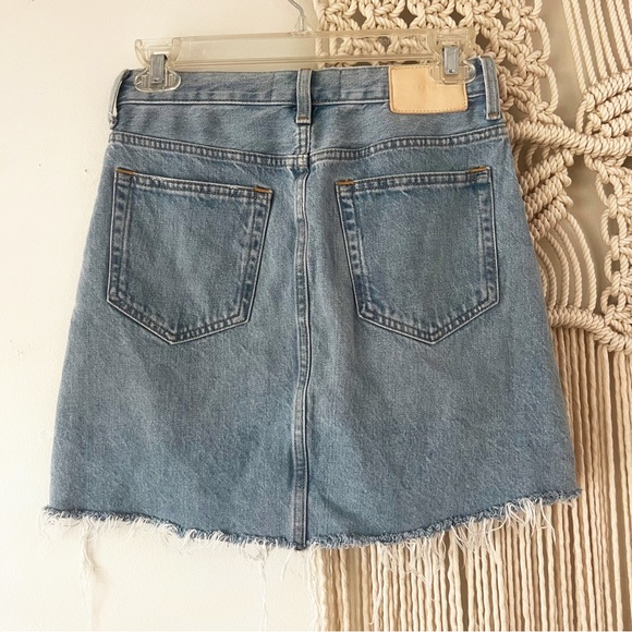 🔻SOLD🔻Everlane The Reconstructed Denim Skirt - Picture 4 of 6